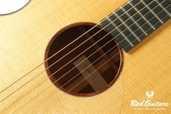 Model OM. Sitka Spruce/African Mahogany